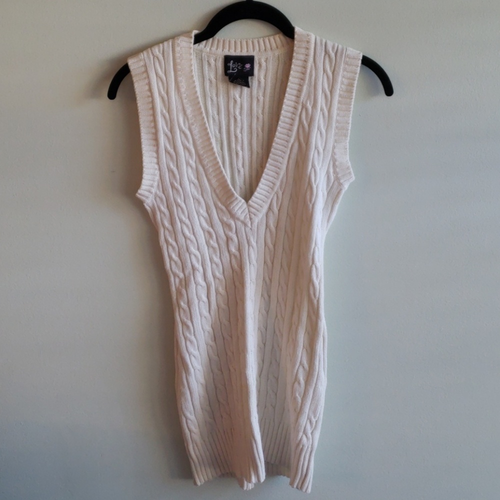 🔥4 for $20- Cream Colored Sweater Vest